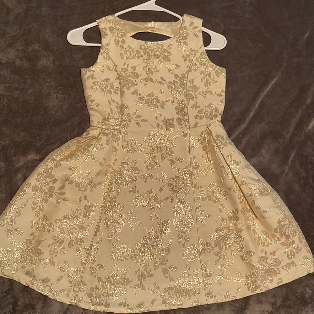 Children’s place girls dress 10